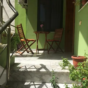 Friends House Bed & Breakfast Tirana